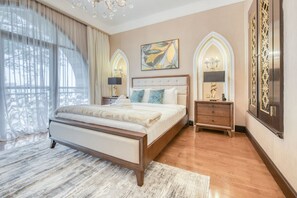 Villa | 5 slaapkamers, een kluis op de kamer, verduisterende gordijnen
