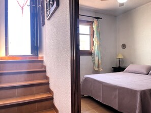1 dormitorio y ropa de cama