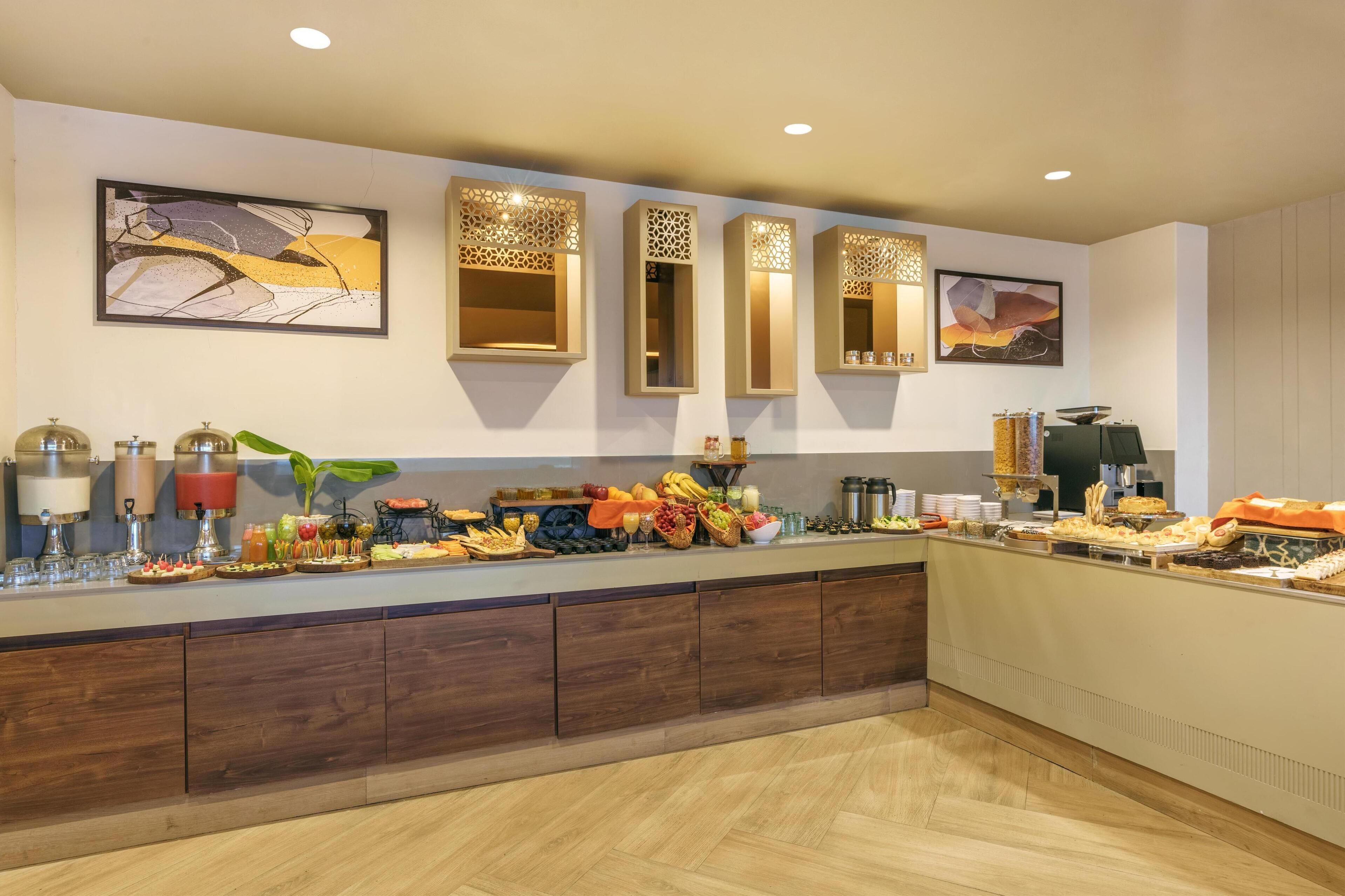 Petit déjeuner buffet