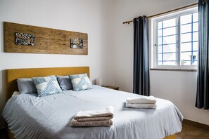 2 Schlafzimmer, Zimmersafe, Bügeleisen/Bügelbrett, kostenloses WLAN