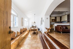 Smart TV y chimenea
