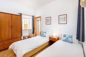 2 Schlafzimmer, Zimmersafe, Bügeleisen/Bügelbrett, kostenloses WLAN