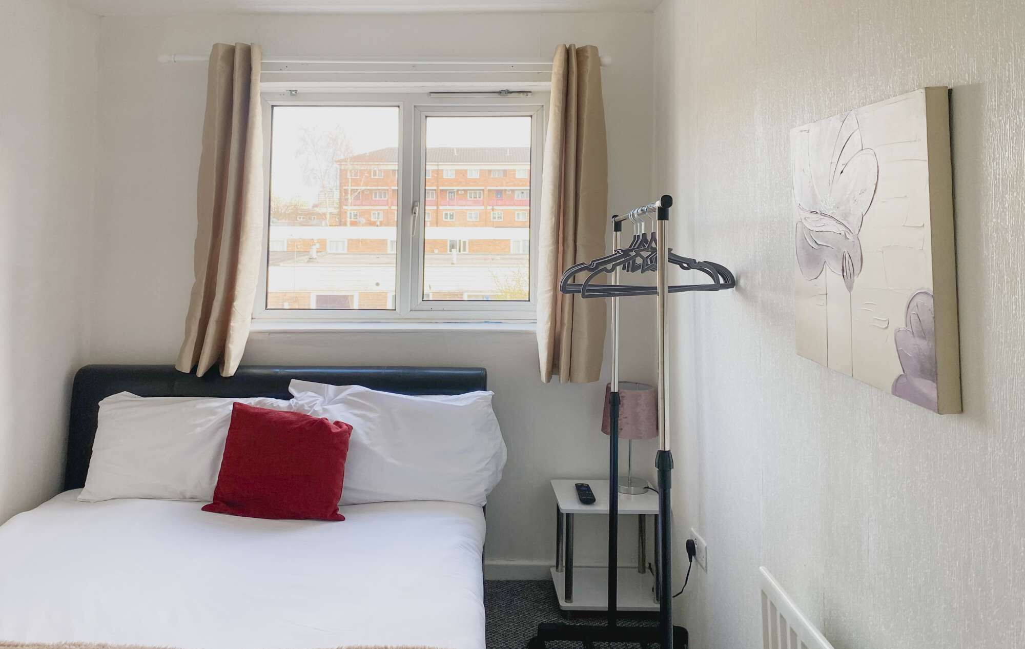 Newly Renovated And Cozy Flat