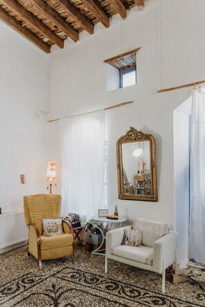 Interior - Artistic Home (Κοσκινού)