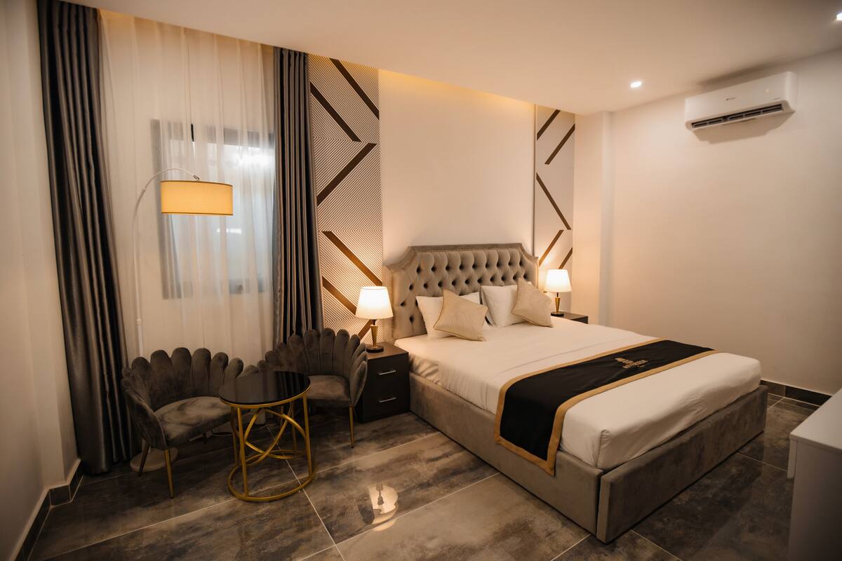 Habitación doble de luna de miel | Minibar, escritorio y wifi gratis