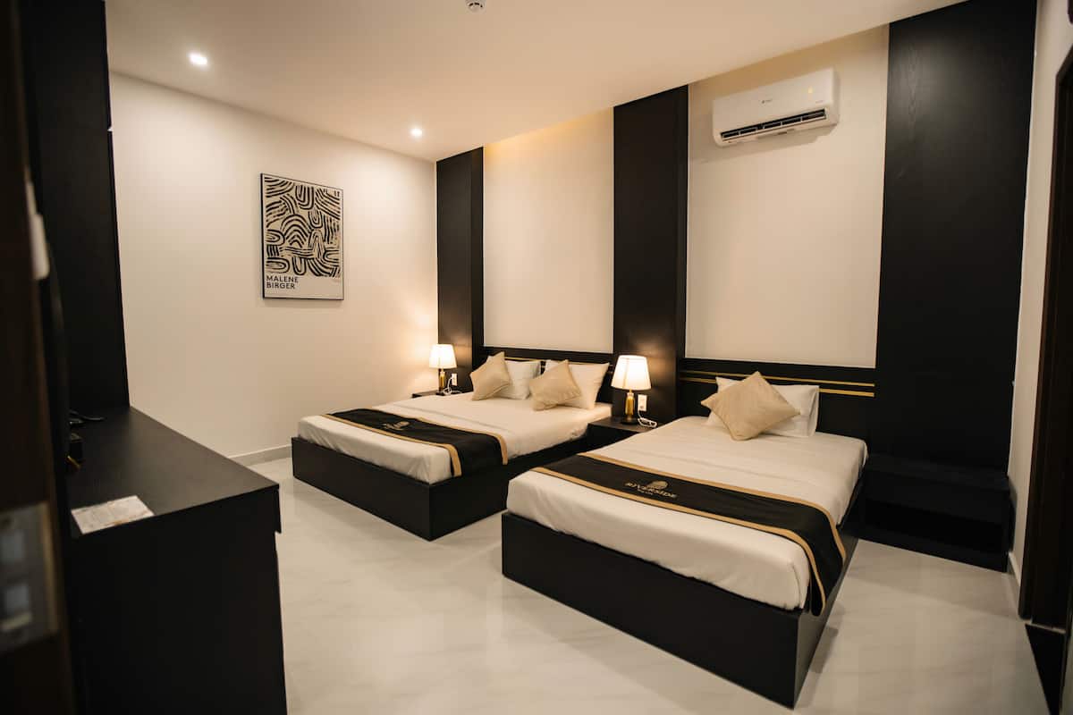 Habitación triple estándar | Minibar, escritorio y wifi gratis