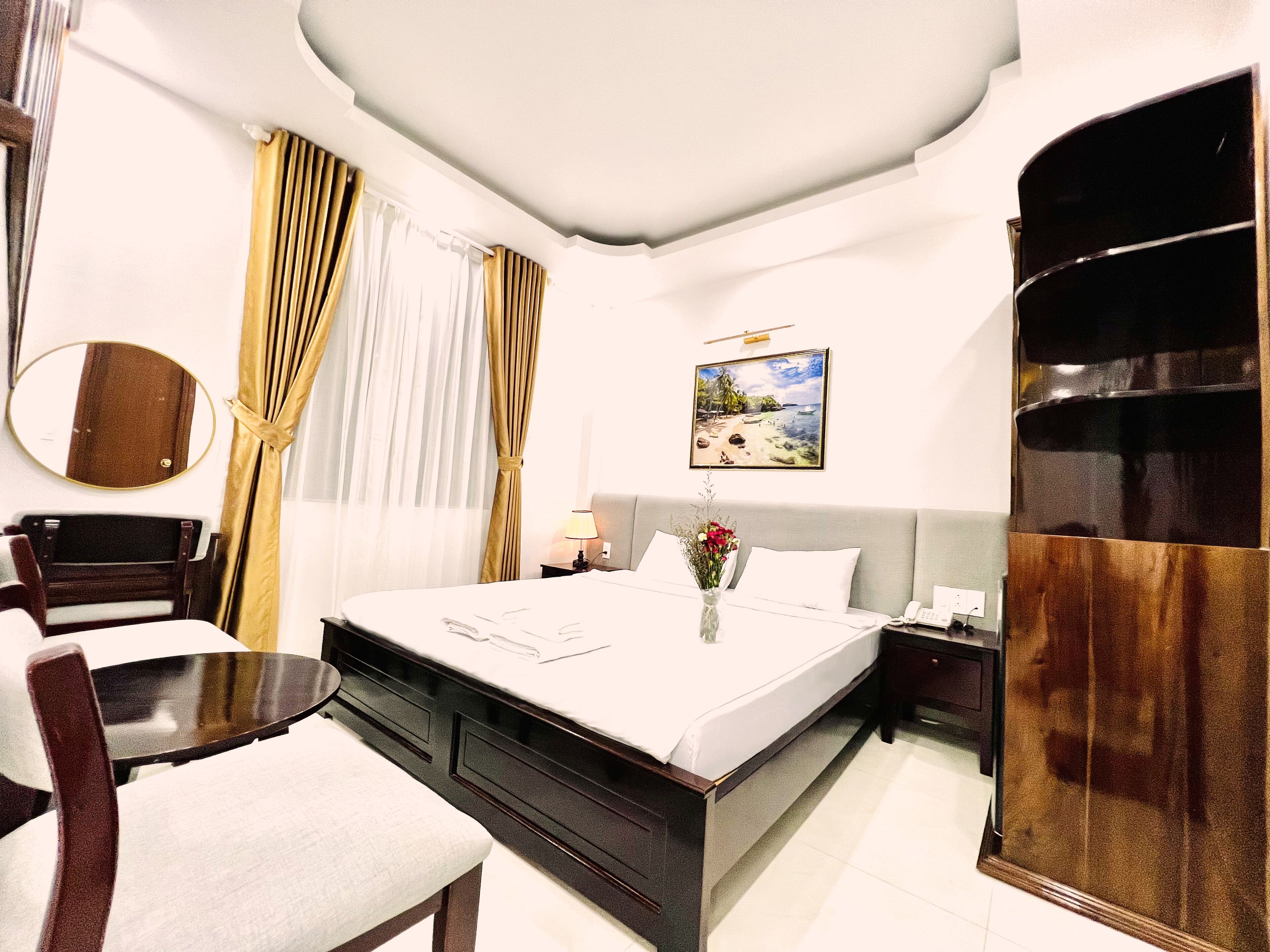 minibar, individually furnished, desk, free wifi