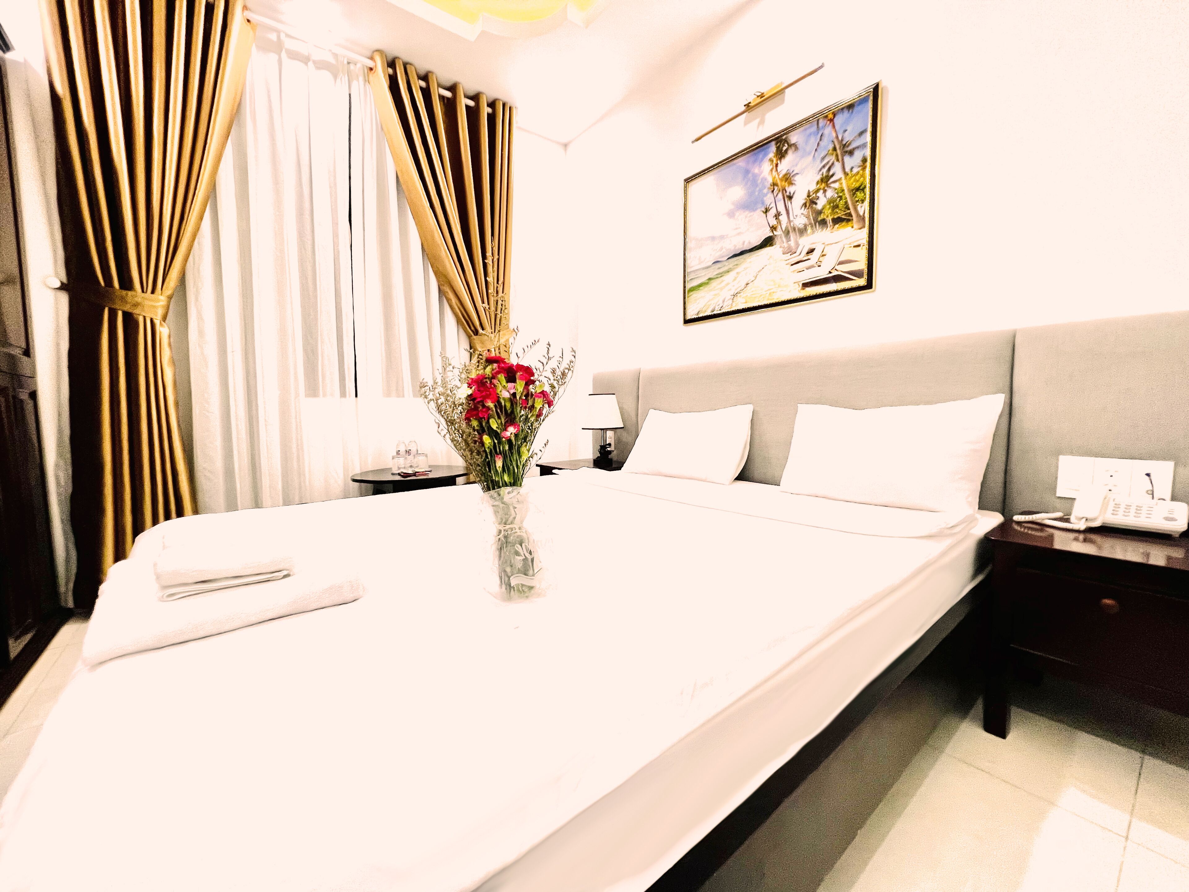 premium apartment, 1 bedroom | minibar, individually furnished, desk, free wifi