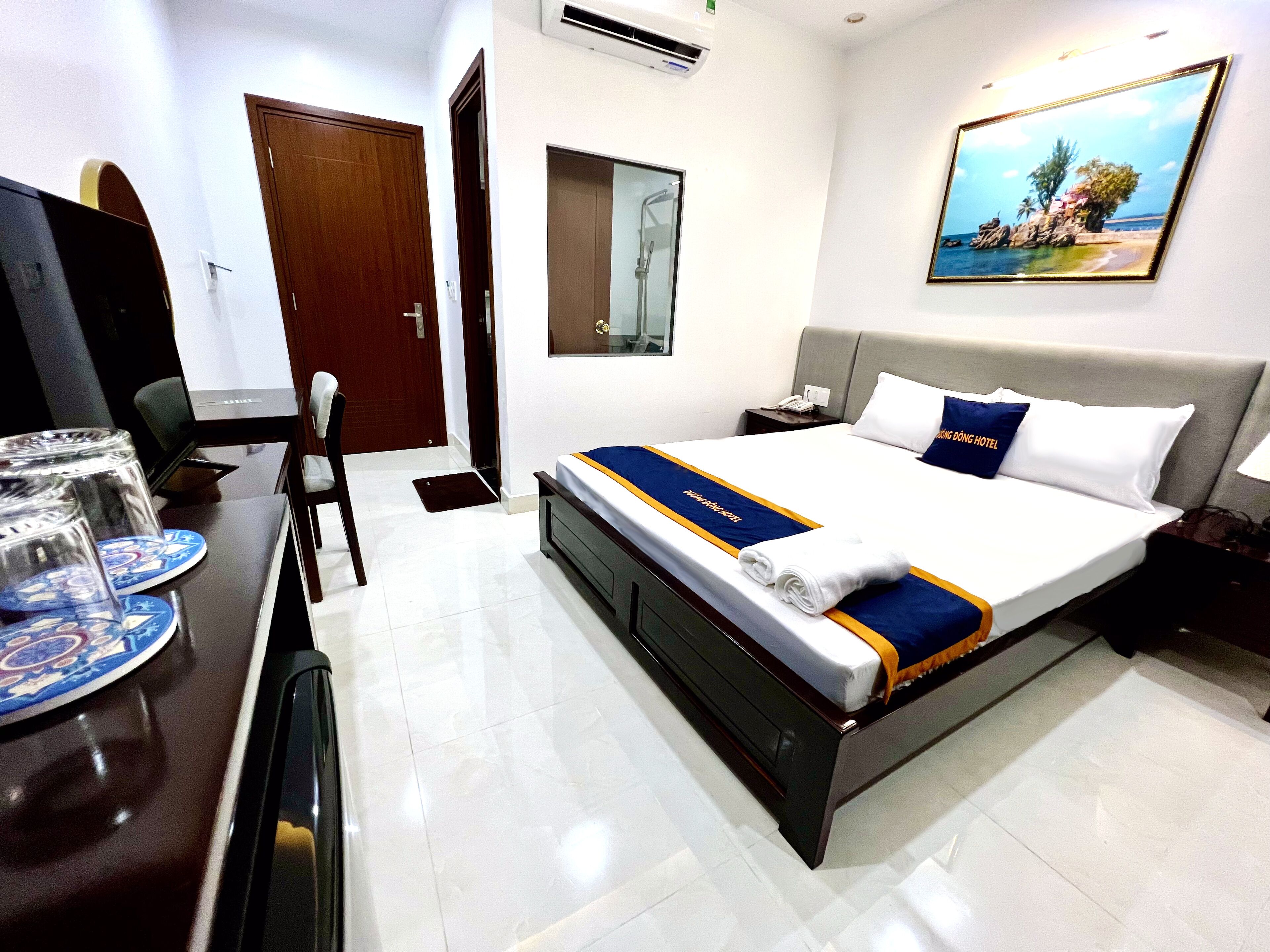 minibar, individually furnished, desk, free wifi