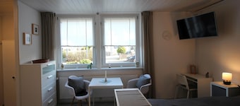 "Strandnixe - De Lütte an de SEE!"