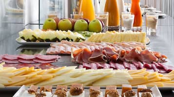 Daily buffet breakfast for a fee