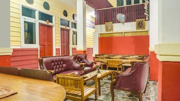 Quầy tiếp tân