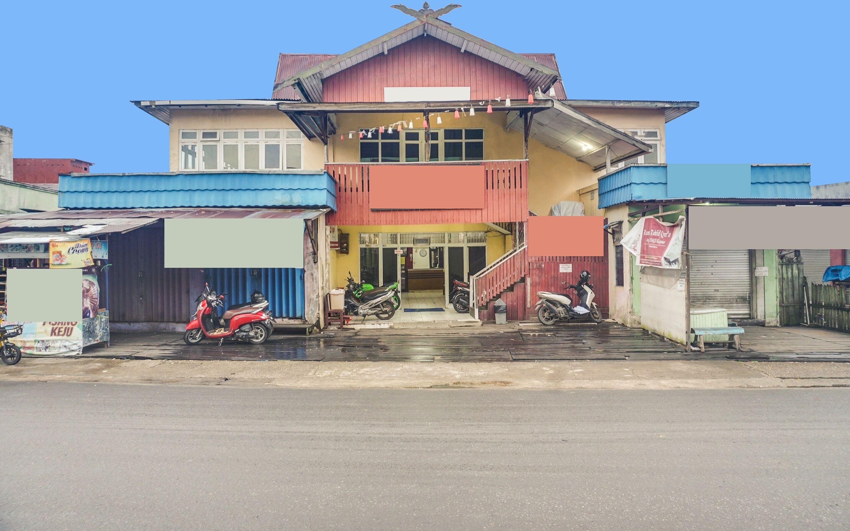 SPOT ON 91833 Hotel Anggrek Daqu Syariah Kapuas