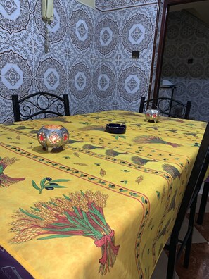 Dining - Anza palge for surfing is calm (Agadir)