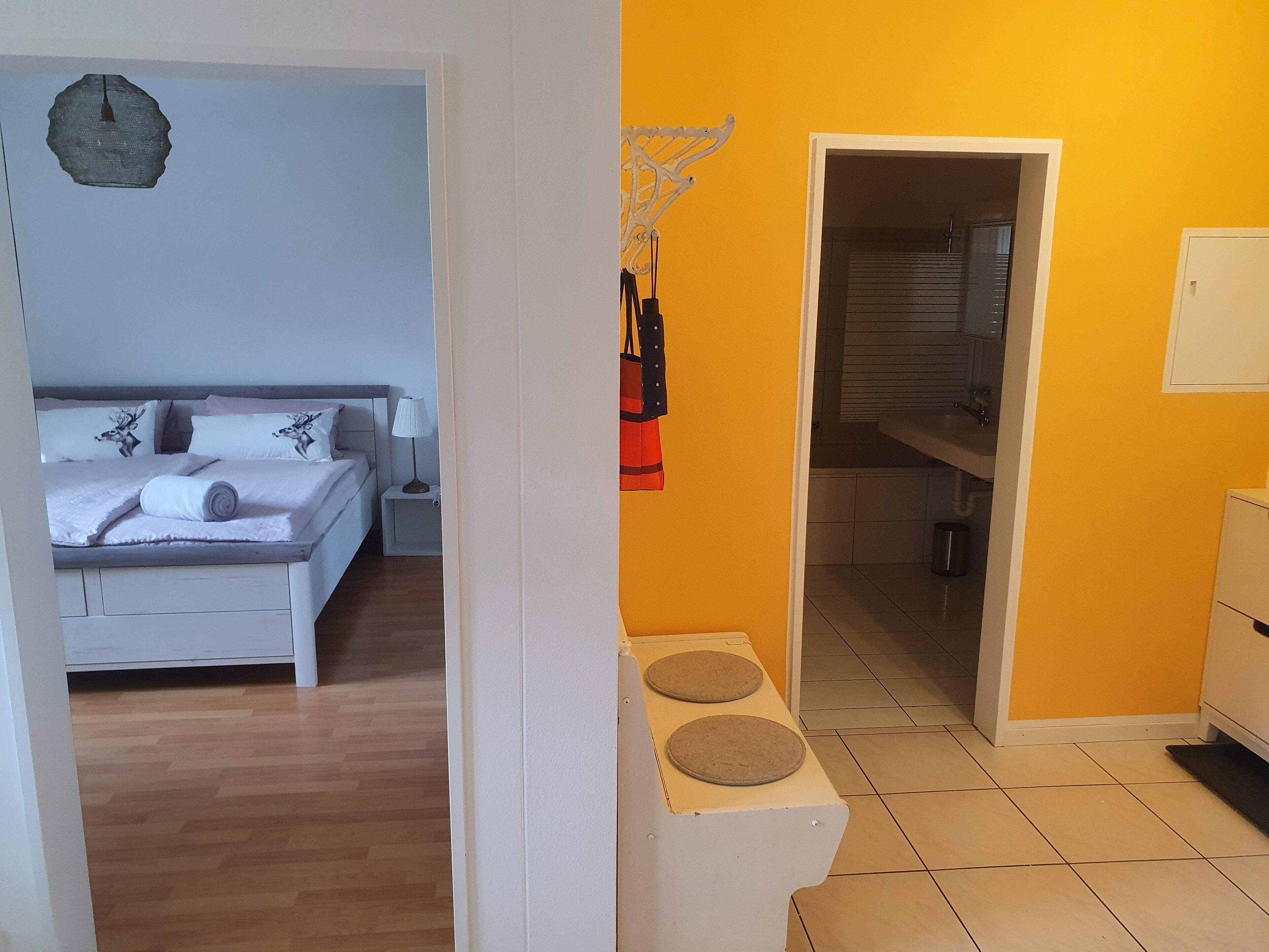 Quiet 2.5 room oasis between the lake and Pilatus