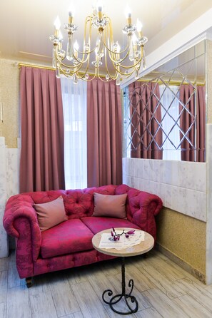 Reception - Magnolia (Kutaisi)