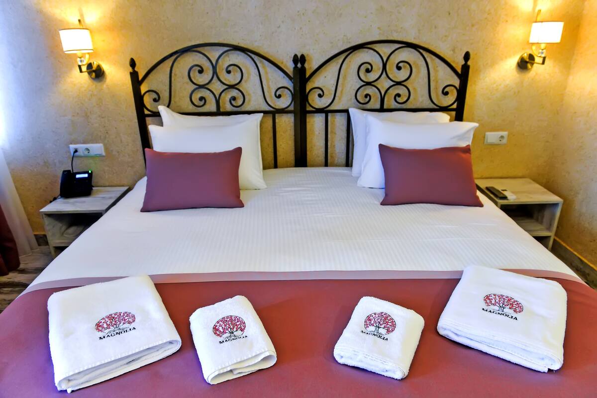 Select Comfort beds, minibar, desk, blackout drapes