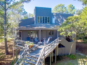 Terrace/patio - Windrush - Architectural Wonder, Short Walk to the Beach (Pawleys Island)