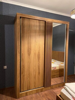 4 habitaciones, wifi y ropa de cama