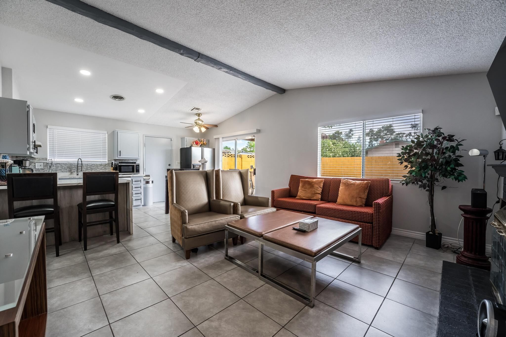 Welcome to Fabulous Las Vegas!<br><br>Located minutes away from the Las Vegas Strip