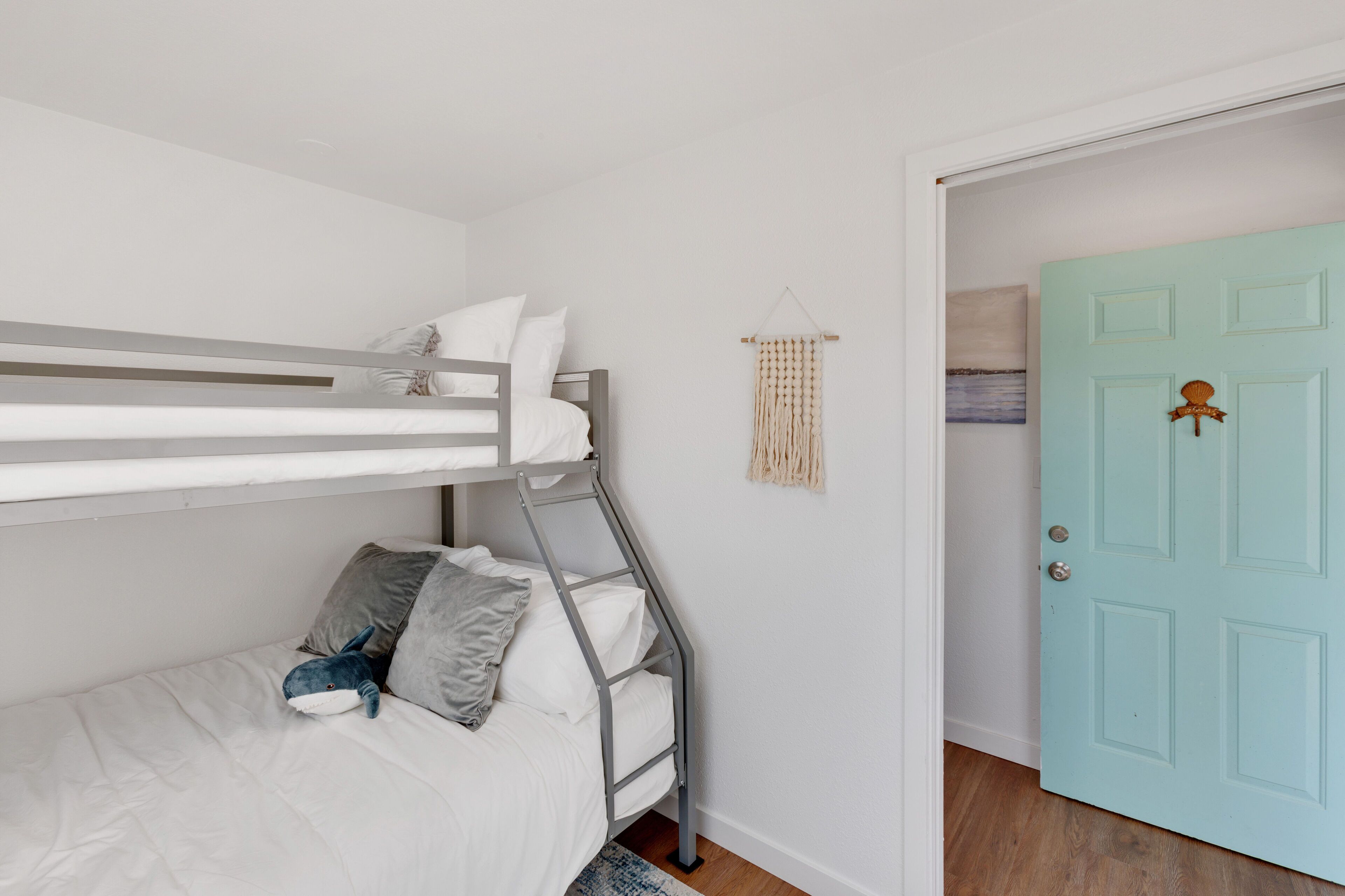 A Getaway Retreat Next to the Ocean