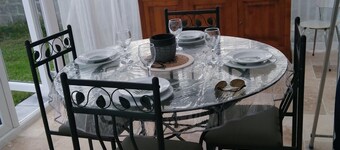 Charming little town house 70m2 15kms from the sea and 4 kms from Caen