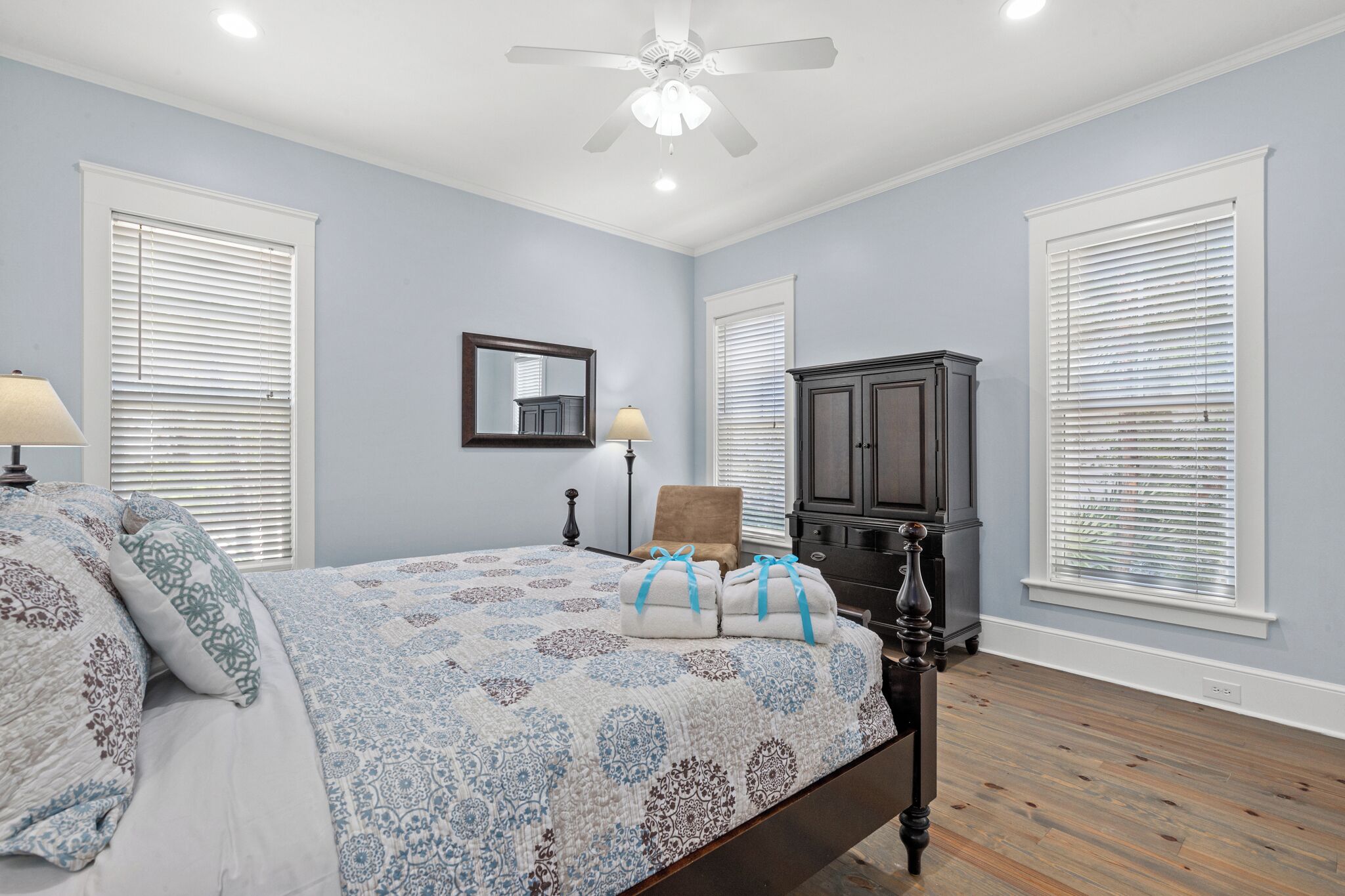 Almost Heaven in Watersound Proper INCLUDES Carriage House! Bedding for 14