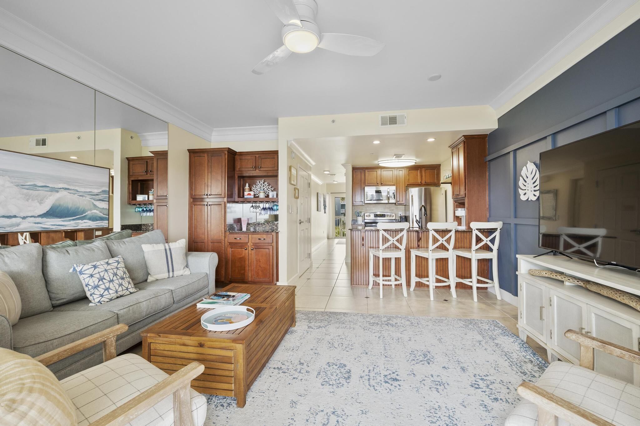 BEAUTIFUL 2 Bedroom, 2.5 Bath Townhouse on Sabine Bay/Pet Friendly!