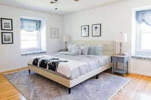5 bedrooms, iron/ironing board - 26 Lakewood · Large 5br Saratoga Home, within a mile of track. (Saratoga Springs)