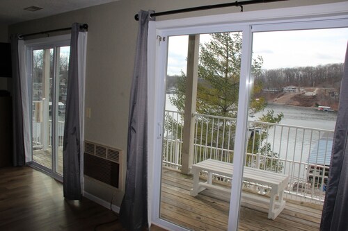 Wheelhouse Condo Beautiful View! 'Seaworthy' 3-bed 3-bath