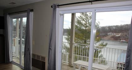 Wheelhouse Condo Beautiful View! 'Seaworthy' 3-bed 3-bath