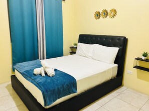 2 bedrooms, iron/ironing board, free WiFi, bed sheets