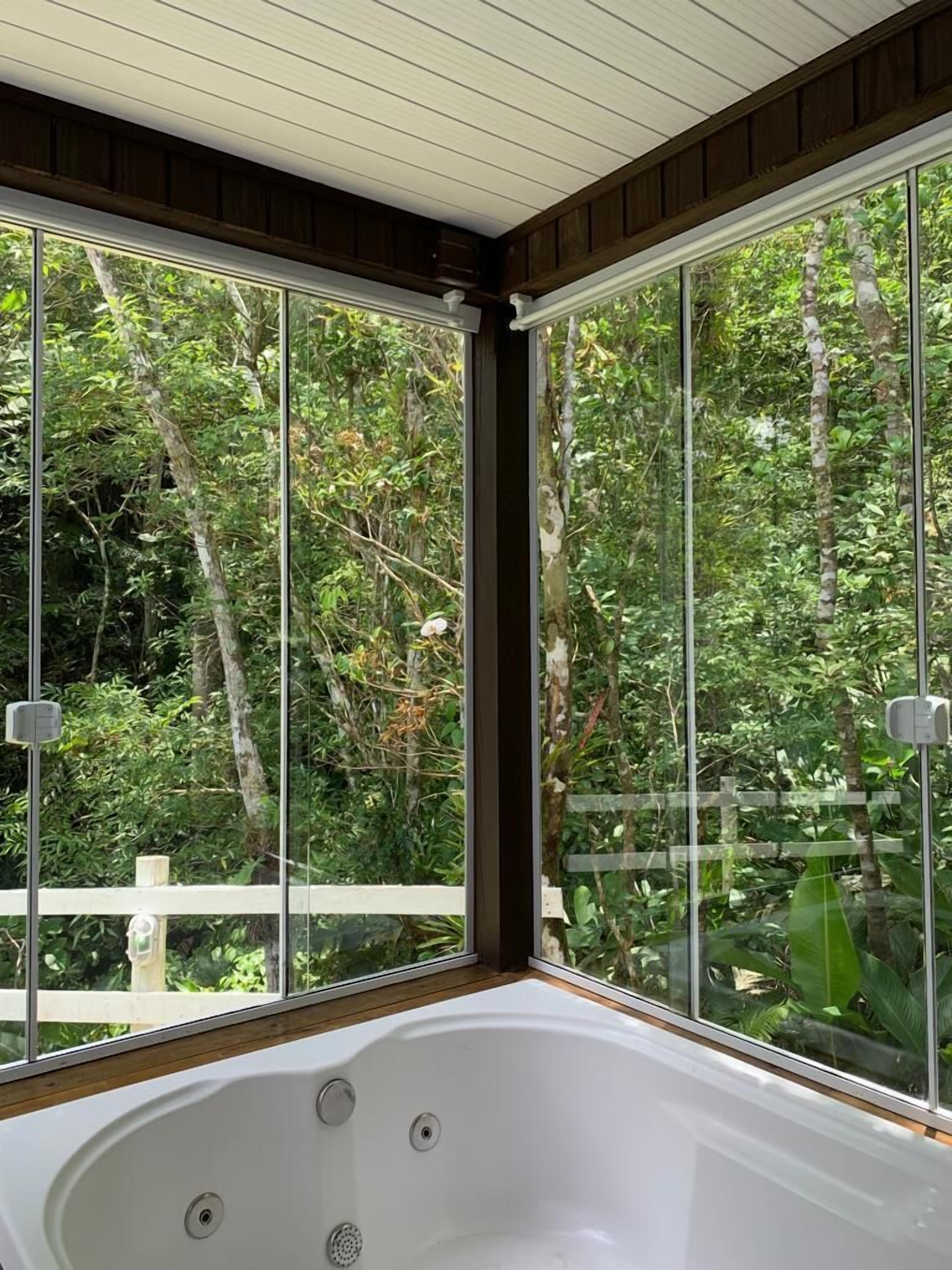 Cabane Deluxe, vue montagne | Bain à remous privé