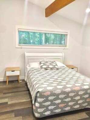 3 quartos, berço de viagem, Wi-Fi, roupa de cama