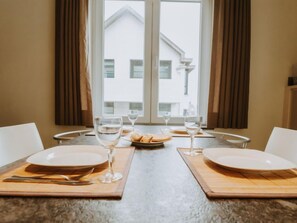 Dining - Goethe close to the beach by Interhome (De Haan)