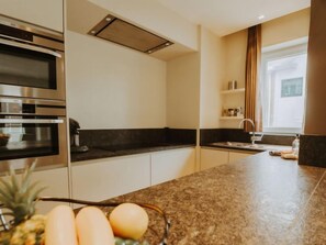 Fridge, microwave, oven, dishwasher - Goethe close to the beach by Interhome (De Haan)