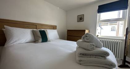 Suitely Upper Park Place