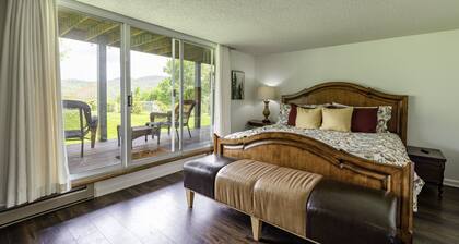 Your ultimate Sugar Mountain getaway - just steps from the slopes.