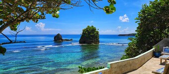 Spacious romantic beach front villa located in Turtle Bay Beach Portland Jamaica