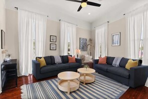 Luokittelematon kuva, 4 kautta 21, painike