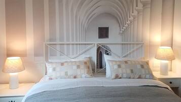 4 Schlafzimmer, Schreibtisch, Bügeleisen/Bügelbrett, kostenloses WLAN