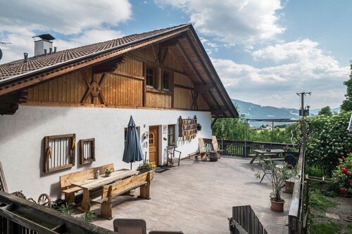 Apartment "Woehrmannhof Spinnrad" with Mountain View, Shared Garden & Wi-Fi
