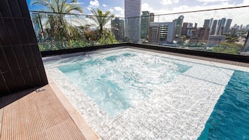 Utomhuspool