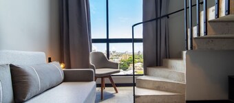 Condomínio TOLIVE One Housi by Carpediem