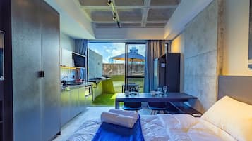 Studio | Individually decorated, individually furnished, desk, laptop workspace