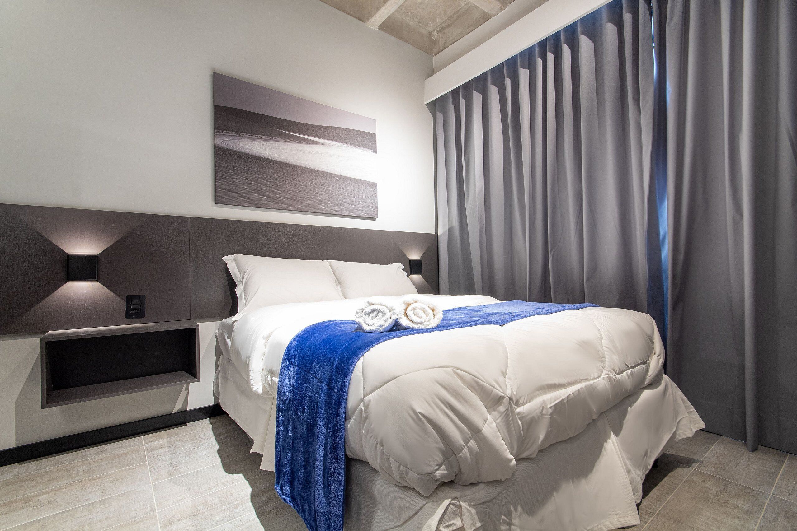 Decoración personalizada, muebles diferentes y escritorio 