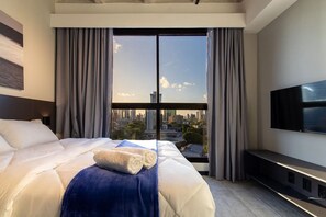 Studio | 1 bedroom, individually decorated, individually furnished, desk