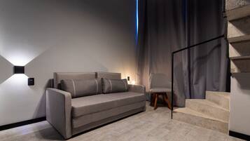 Studio | Living area