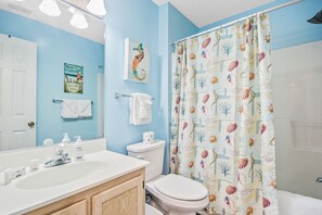Hair dryer, towels - Sunny retreat near the beach with modern updates & AC - hot tub and pool access (North Myrtle Beach)
