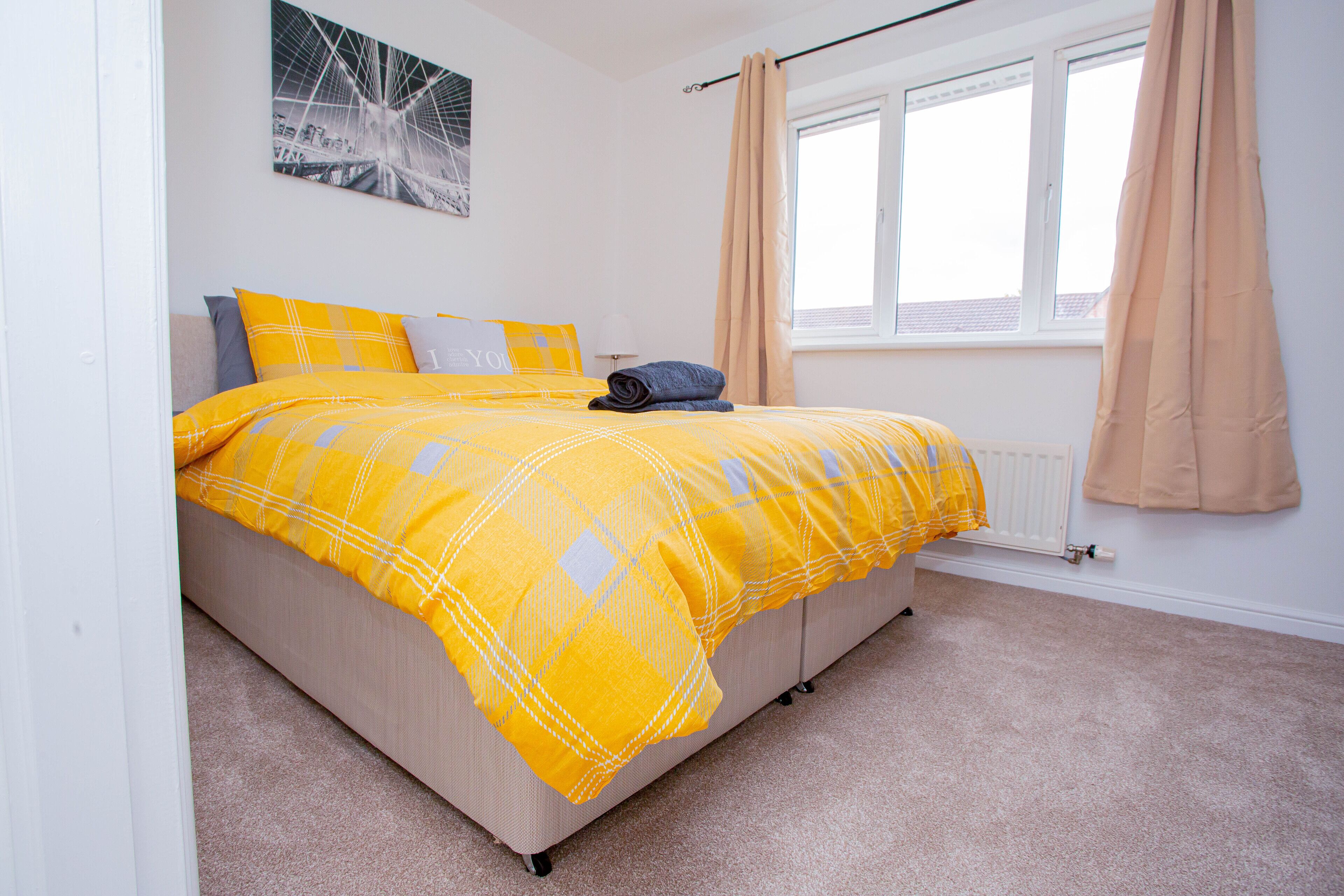 2 bedrooms, iron/ironing board, free WiFi, bed sheets